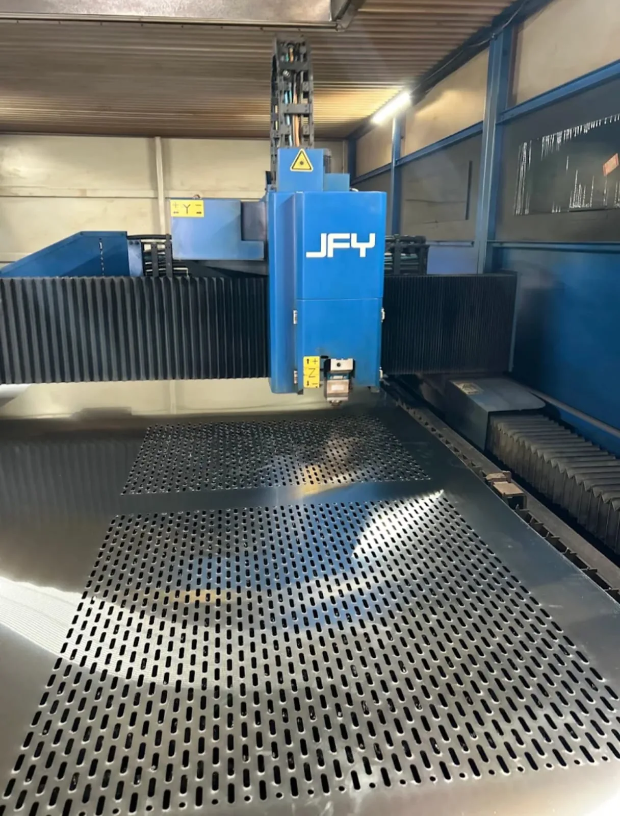 Laser cutting